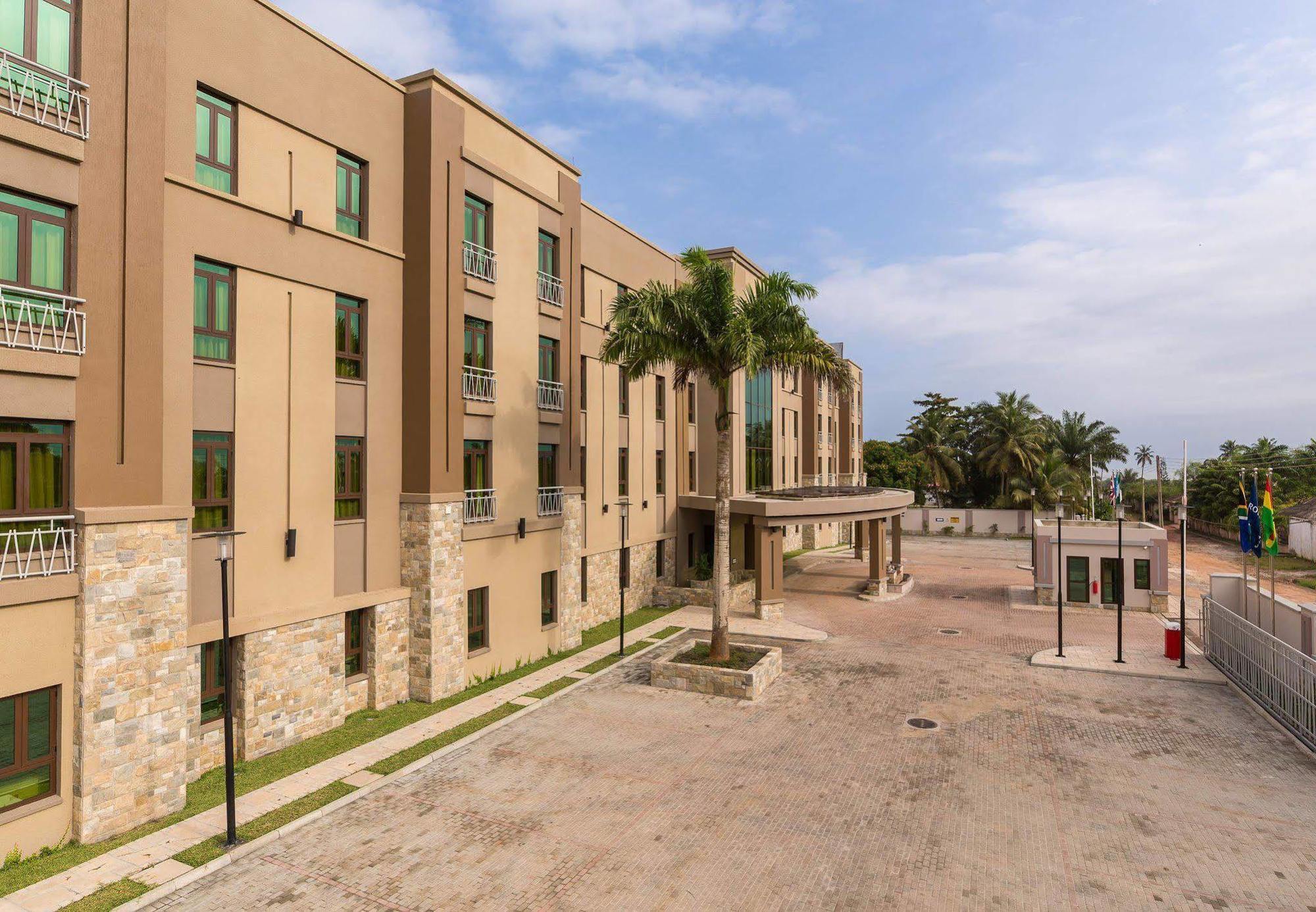 Alliance Hotel By Eagles Sekondi-Takoradi Екстериор снимка